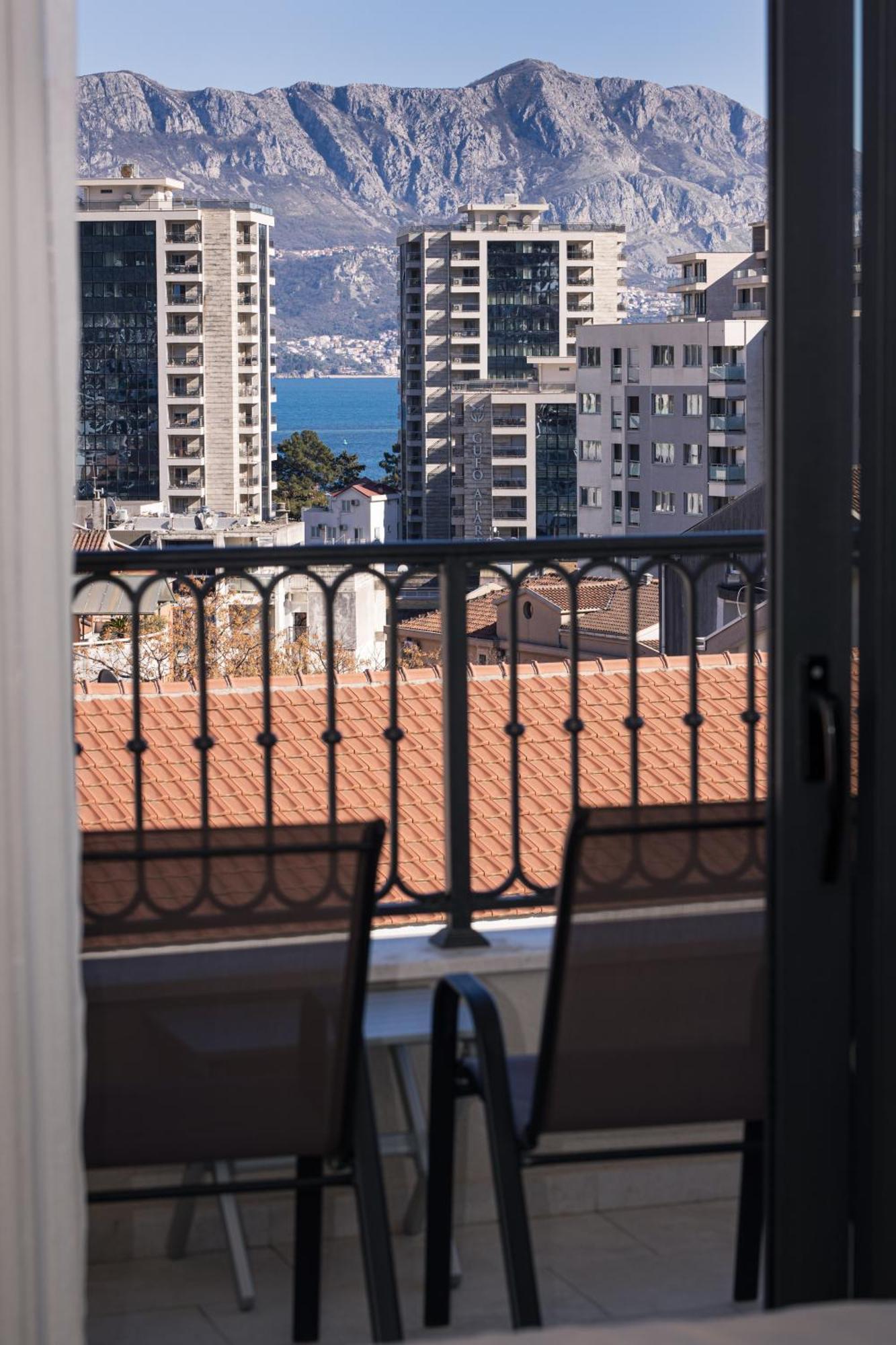 Hotel Pima Budva Eksteriør billede